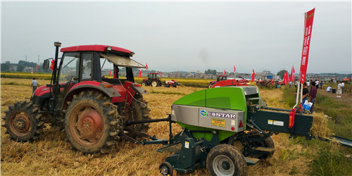 上海世達爾打捆機參加湖北省秋季農機化生產現場推進會